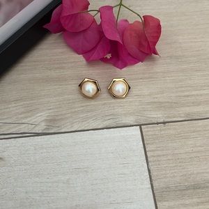 Vintage Monet earrings ⭐️⭐️⭐️